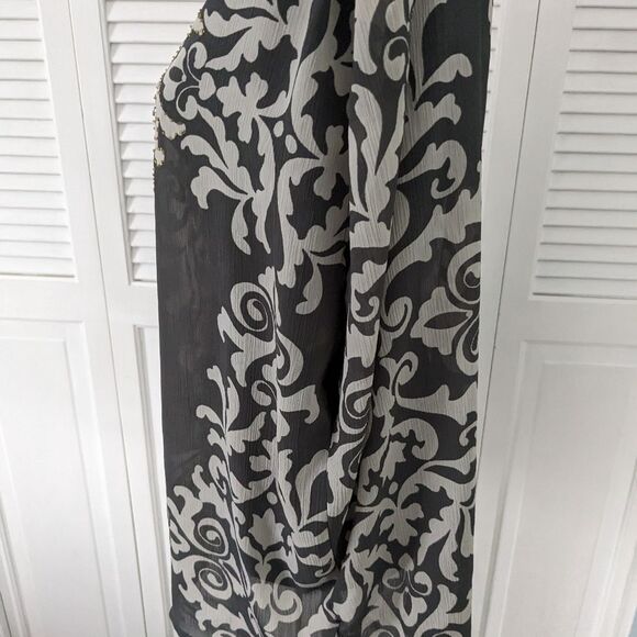 Lane Bryant Top Women 14/16 Semi-sheer Grey White Damask Print Beads Sleeveless - Picture 3 of 11